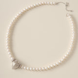 Meiocardia Vulgaris Heart Pearl Necklace – 18k White Gold & Zircon Accents | Celestial Elegance Jewelry
A celestial river of pearls and stardust, the Meiocardia Vulgaris Heart Pearl Necklace marries organic serenity with cosmic brilliance. Designed for those who seek elegance with a whisper of rebellion, this piece transforms the delicate balance of strength and softness into a wearable constellation.
Design & Craftsmanship:
Dual-Texture Heart Pendant: The focal 15.6*18.8mm Meiocardia vulgaris heart, crafte