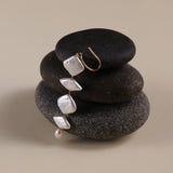 Unique Geometric Freshwater Pearl Dangle Earrings – A Fusion of Shapes and Elegance | Gift for Her | Fall Outfit 
These pearl earrings feature a striking design that harmoniously combines three different pearl shapes: a rhombus-shaped pearl, a square-shaped pearl, and a teardrop-shaped pearl. Despite their distinct forms, these pearls come together to create an elegant and balanced look that is both gentle and strong. Perfect for adding a touch of uniqueness to your everyday outfit